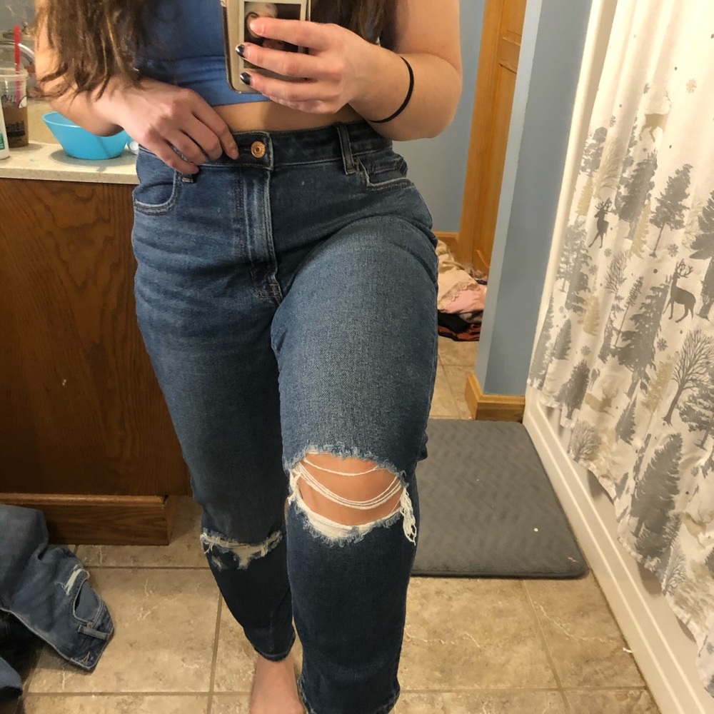 American eagle mom jeans
